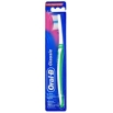 Зубная щетка "Oral-B Classic", средняя жесткость зависимости от наличия на складе инфо 13534q.